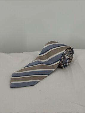 Kenneth Cole Reaction silk Blue and Taupe Striped Men’s Tie